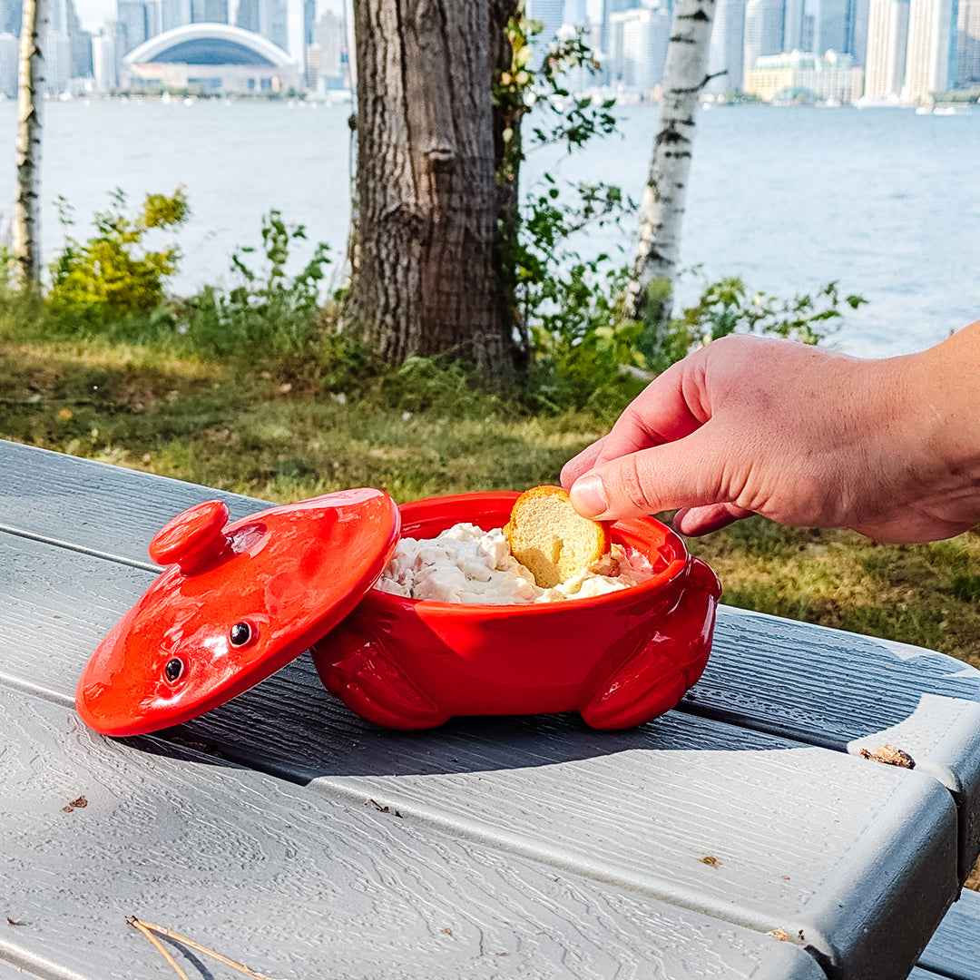 FIGURAL CRAB BRIE BAKER