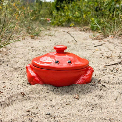 FIGURAL CRAB BRIE BAKER