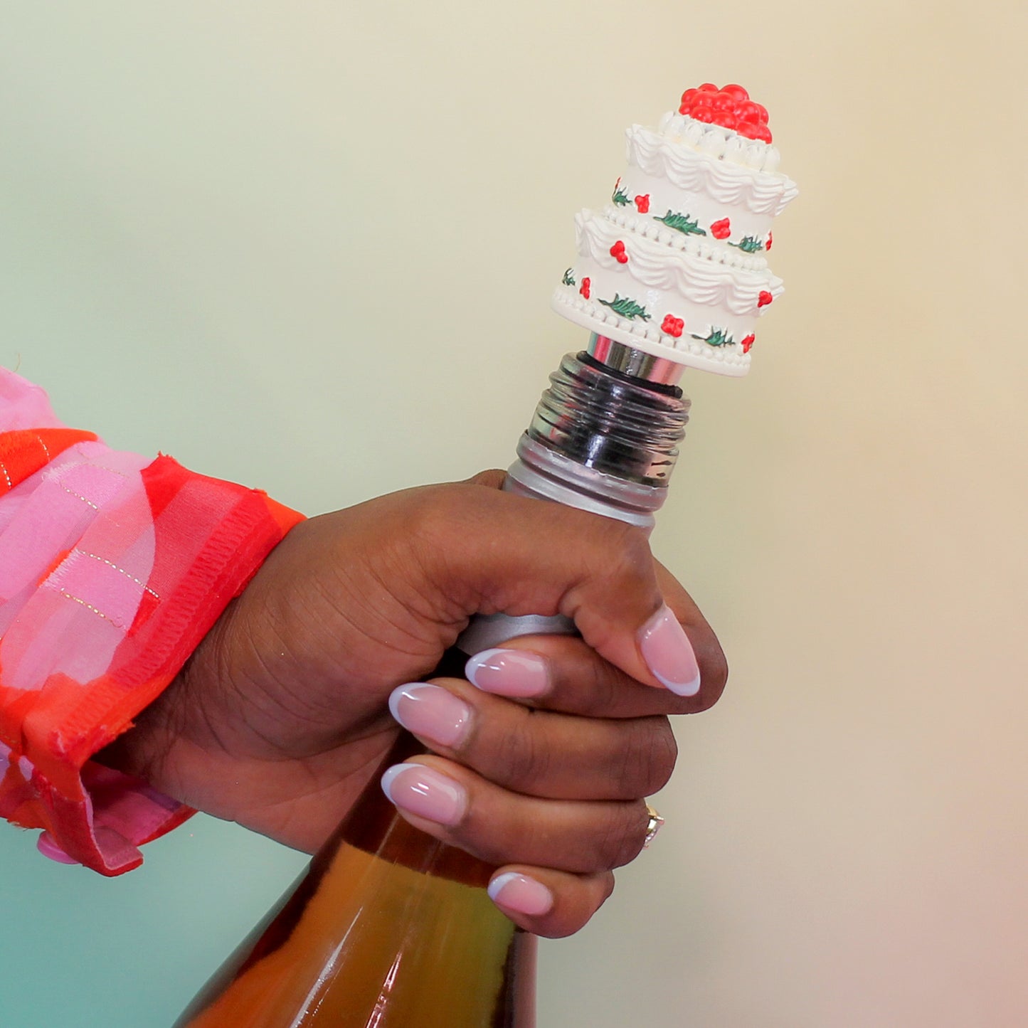 Vintage Berry Cake Wine Stopper